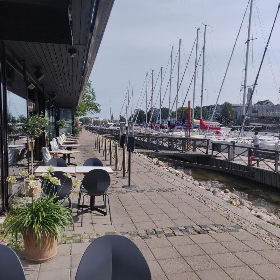 Riverside Lux With 2 Bedrooms, Car Park Garage And Sauna Turku Bagian luar foto