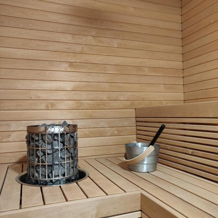 Riverside Lux With 2 Bedrooms, Car Park Garage And Sauna Turku Bagian luar foto
