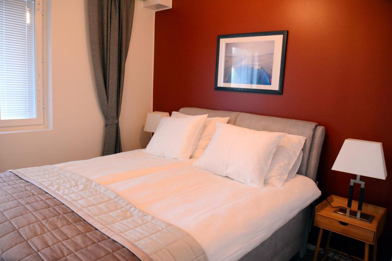 Riverside Lux With 2 Bedrooms, Car Park Garage And Sauna Turku Bagian luar foto